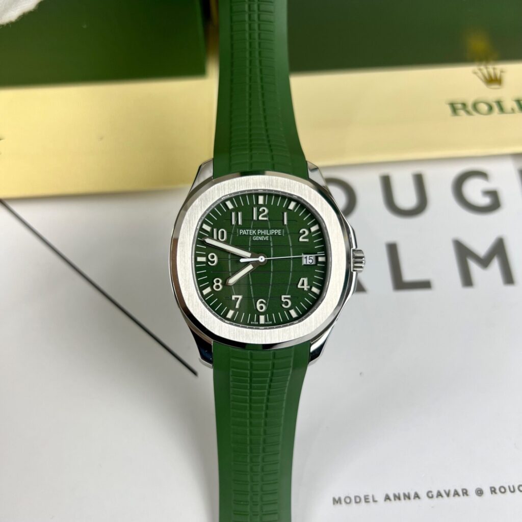 Patek Philippe Aquanaut 5168G 42.2mm SS (Super Clone 1:1) Green Dial on Green Rubber Strap – Automatic Movement