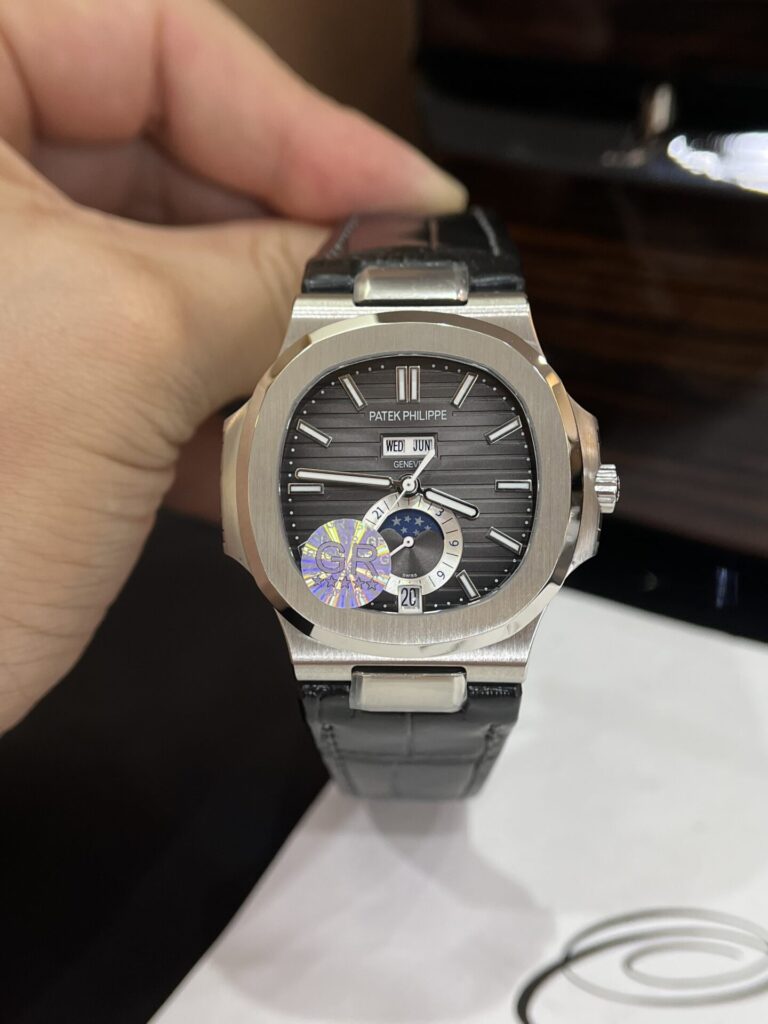 Patek Philippe Nautilus 5726G 40.5mm SS (GR Factory Super Clone) Black Dial on Black Leather Strap – Automatic with Moon Phase
