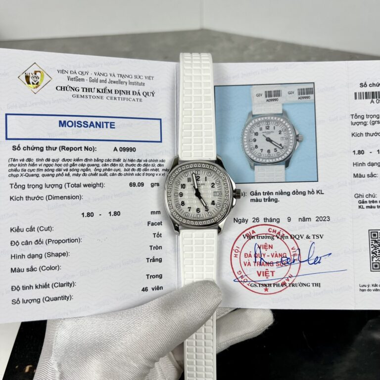 Patek Philippe Aquanaut 5067A 35.6mm SS (Super Clone) Black Dial with Moissanite Diamond Bezel on Tropical Rubber Strap – Automatic