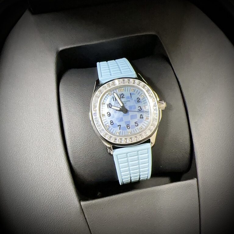 Patek Philippe Aquanaut 5072R 35.6mm 18K Rose Gold (PP Factory Super Clone) Blue Diamond Dial with Rubber Strap – PP Clone Automatic Movement