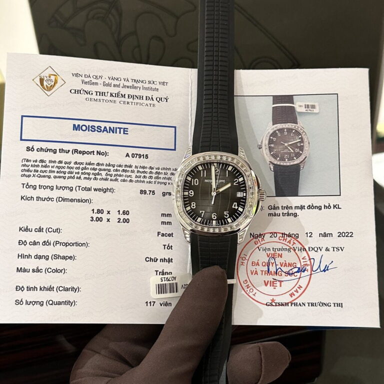 Patek Philippe Aquanaut 5167 40mm SS (Super Clone) Black Dial with Moissanite Baguette Diamonds on Rubber Strap – Cal.324 SC