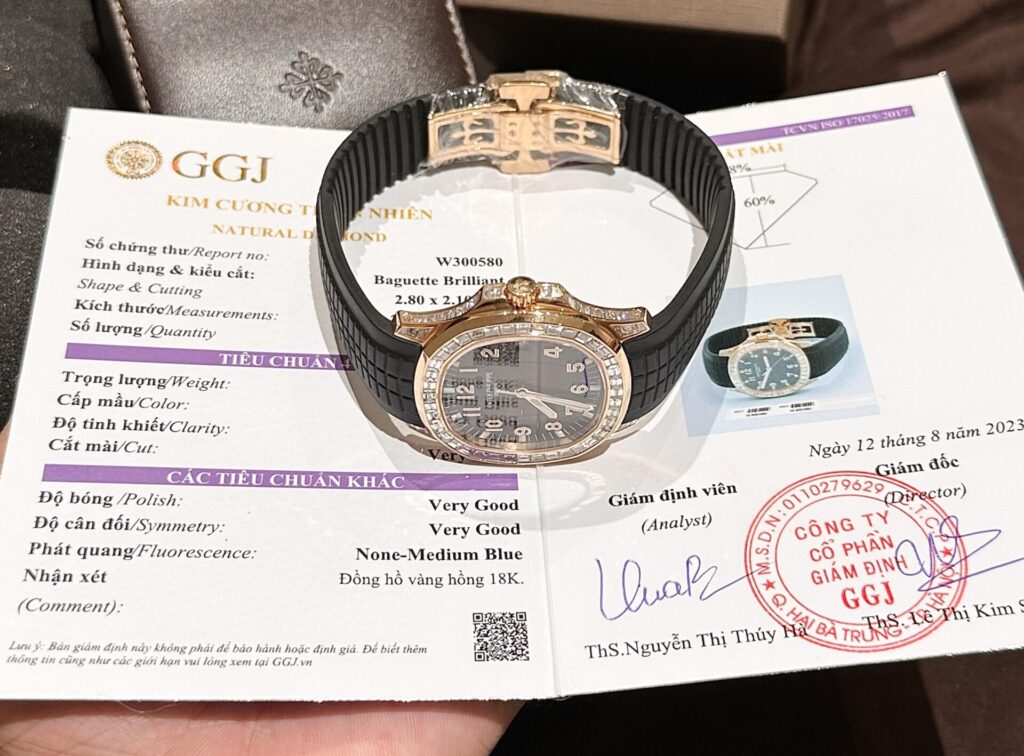 Patek Philippe Aquanaut 5167R 40mm 18K Solid Gold (Super Clone) Black Dial with Diamond-Encrusted Bezel on Rubber Strap – Asian Clone Movement
