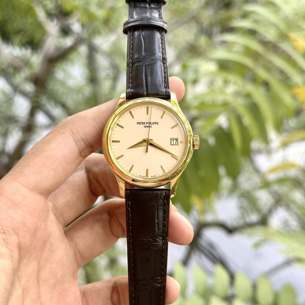 Patek Philippe Calatrava 5227J (3K Super Clone) 39mm Gold Fixed Bezel with Ivory Lacquered Dial on Genuine Leather Strap – Caliber 324 SC Quality Clone