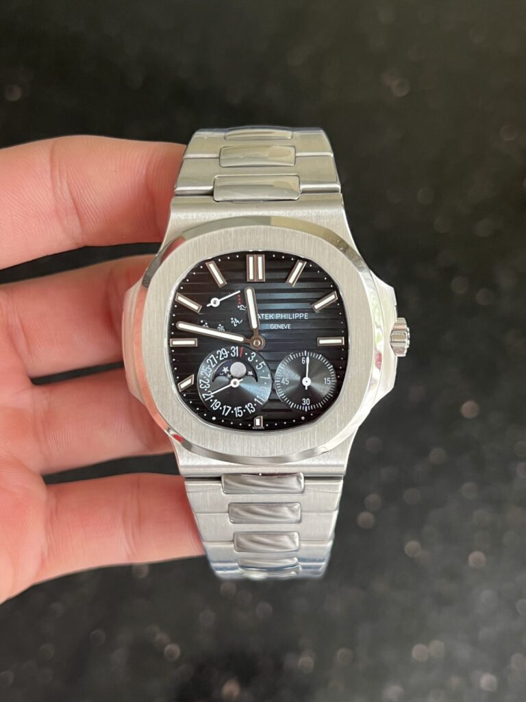 Patek Philippe Nautilus 5712 40mm SS (GRF Super Clone 1:1) Blue-Black Dial with Date Display – Automatic Caliber