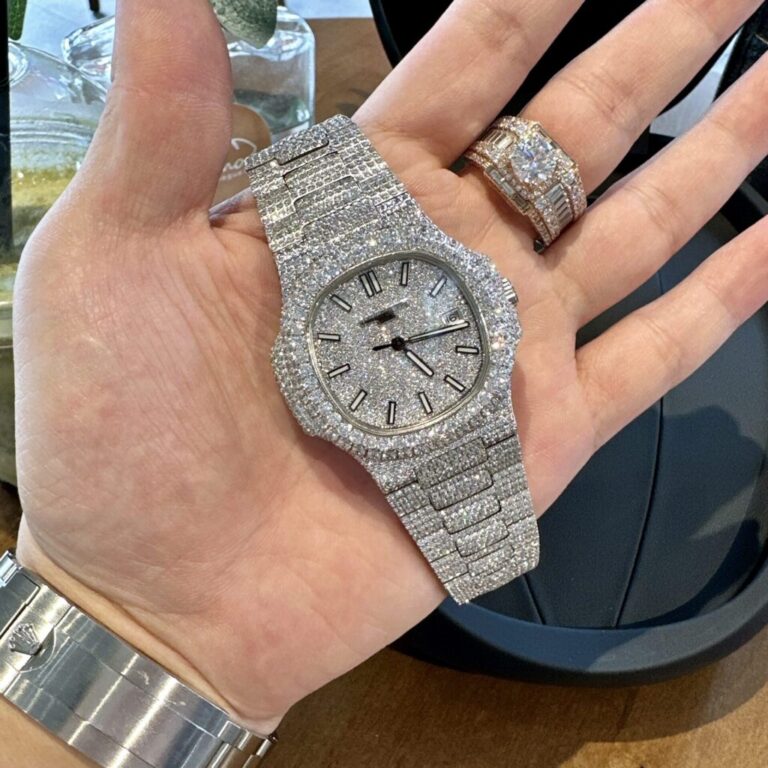 Patek Philippe Nautilus 5719 40mm Platinum (Super Clone) Full CZ Bezel – Automatic Movement