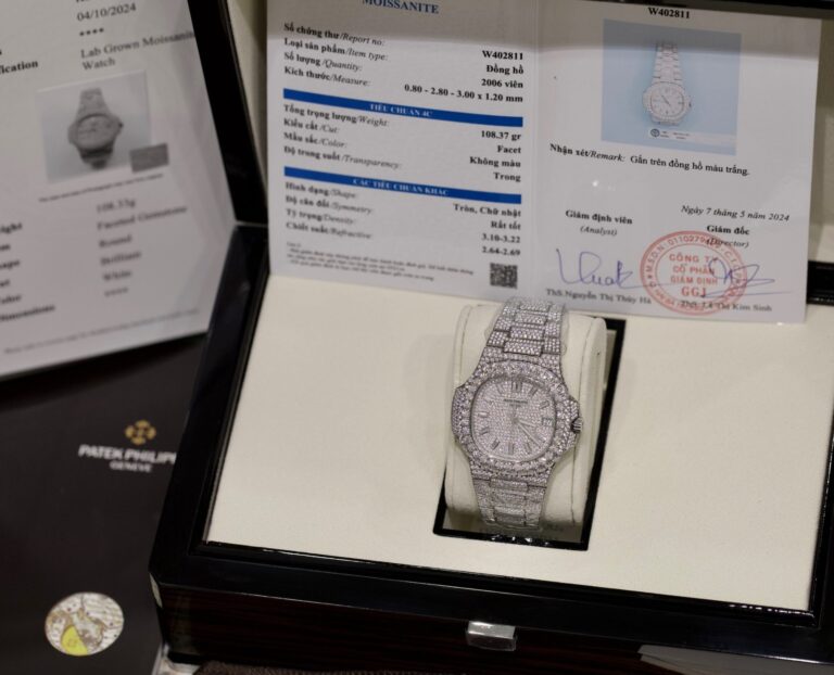 Patek Philippe Nautilus 5719 40mm Moissanite Diamonds (Super Clone) Diamond-studded Dial on Stainless Steel Bracelet – Automatic Movement