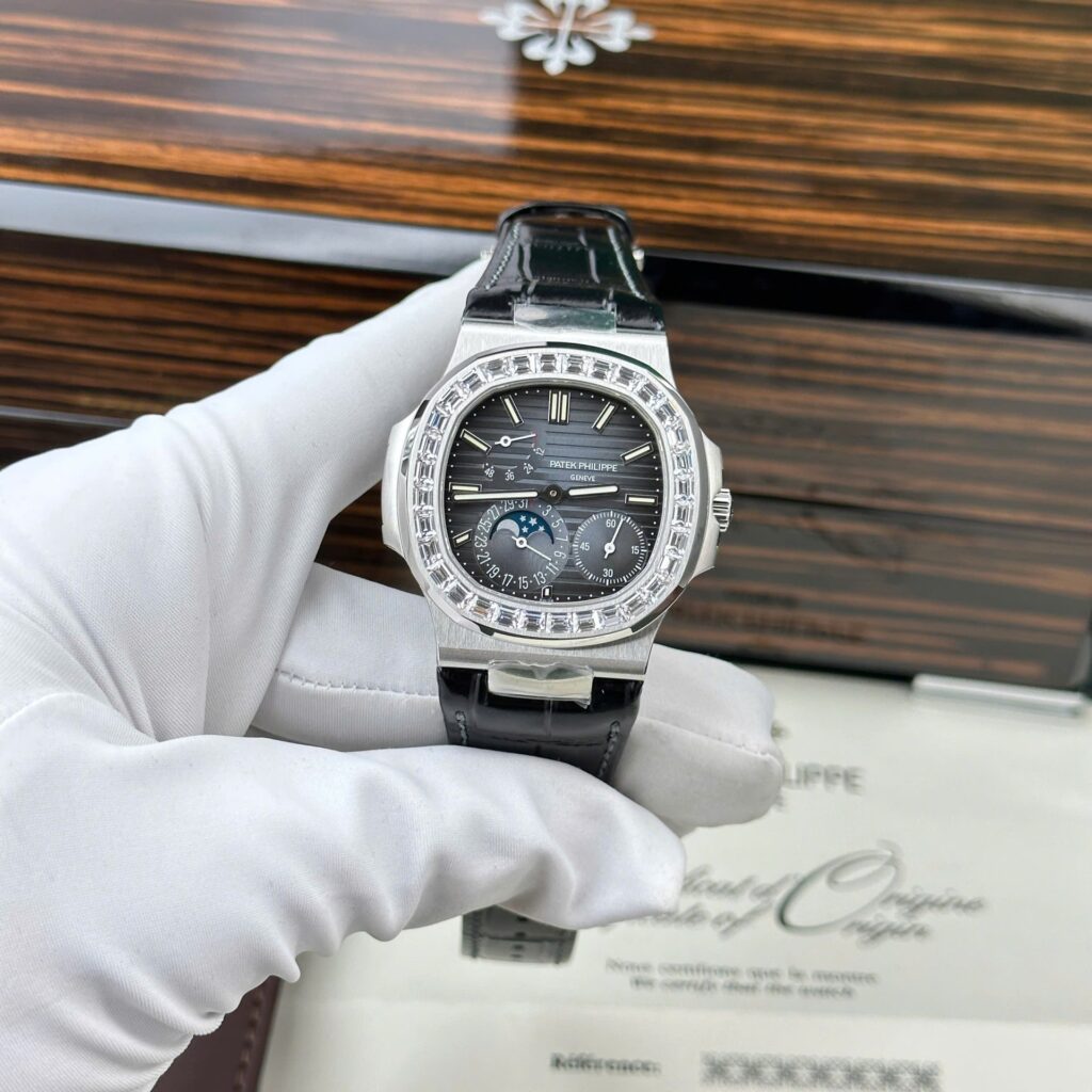 Patek Philippe Nautilus 5722 40mm SS (PPF Factory Super Clone) Blue Dial with Baguette-Cut Diamonds on Stainless Steel Bracelet – Automatic