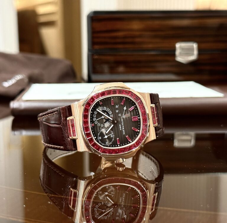 Patek Philippe Nautilus 5724 40mm Gold Wrapped (Super Clone) Ruby Bezel – Automatic Mechanical 28,800bph
