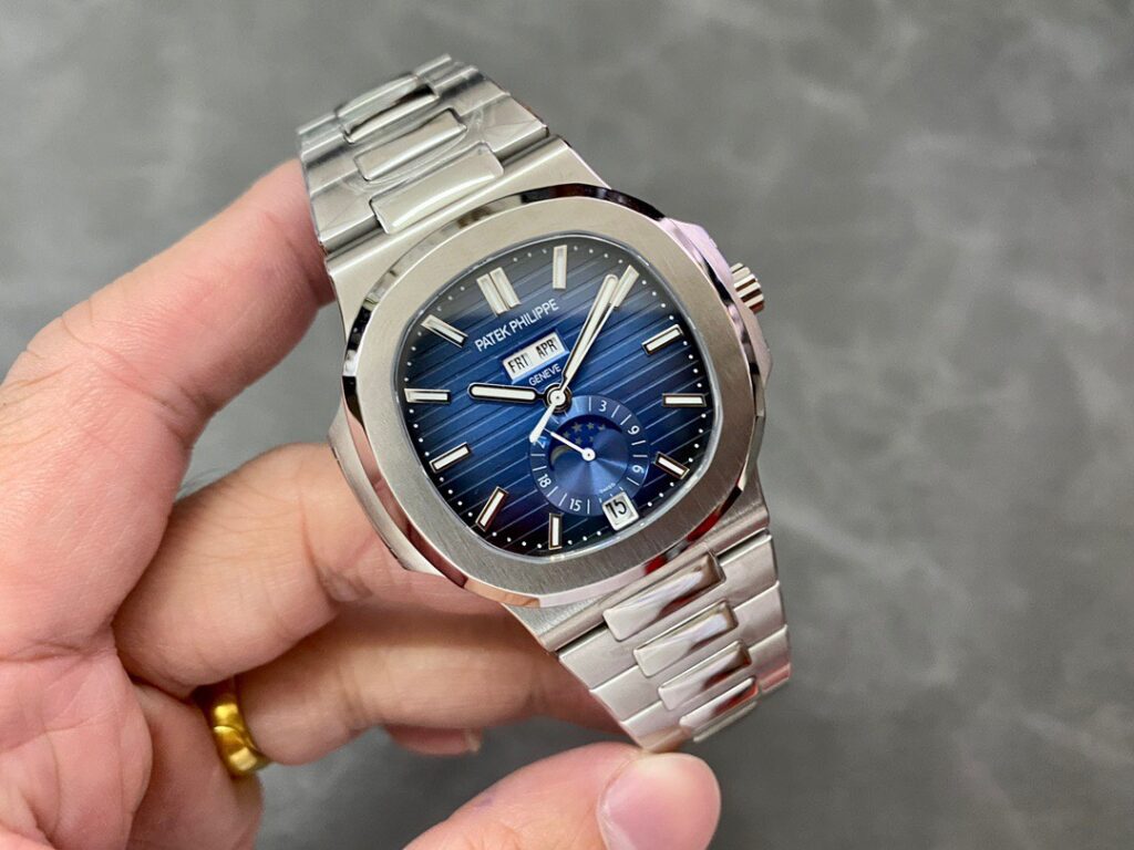 Patek Philippe Nautilus 5726 40.5mm SS (GR Factory Super Clone) Blue Dial – Automatic Movement