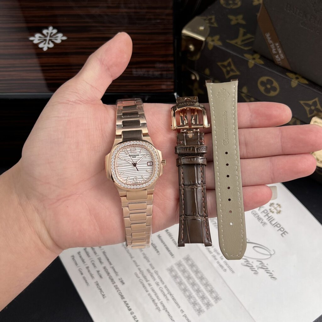 Patek Philippe Nautilus 7010 32mm SS (GR Factory Super Clone) White Dial with Diamond Set Bezel – Automatic Movement