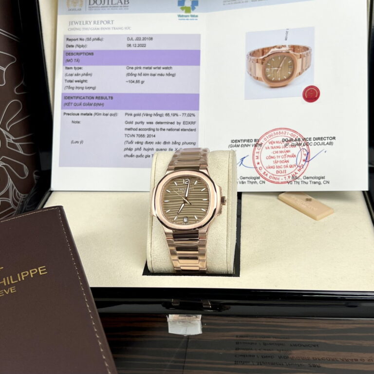 Patek Philippe Nautilus 7118 35.2mm Gold Wrapped (3K Factory Super Clone) Silver Dial on Quality Rubber Strap – Automatic 28800 bph