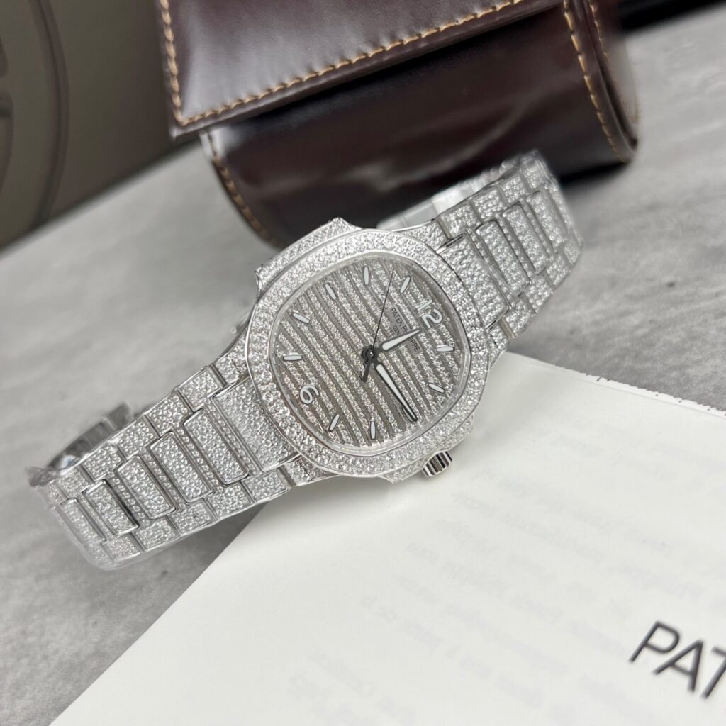 Patek Philippe Nautilus 7118 35.2mm Full Diamond (Super Clone) Silver-tone Dial with Diamond Hour Markers – Automatic Movement