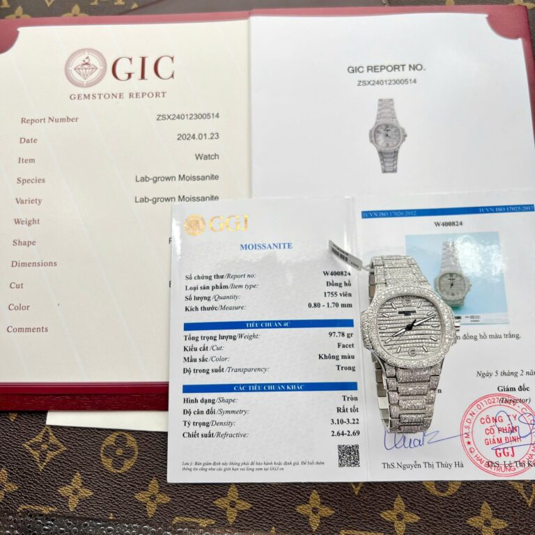 Patek Philippe Nautilus 7118 35.2mm SS (Best Super Clone) White Dial with Diamond Indexes and Diamond-Decorated Bezel – Automatic Mechanical