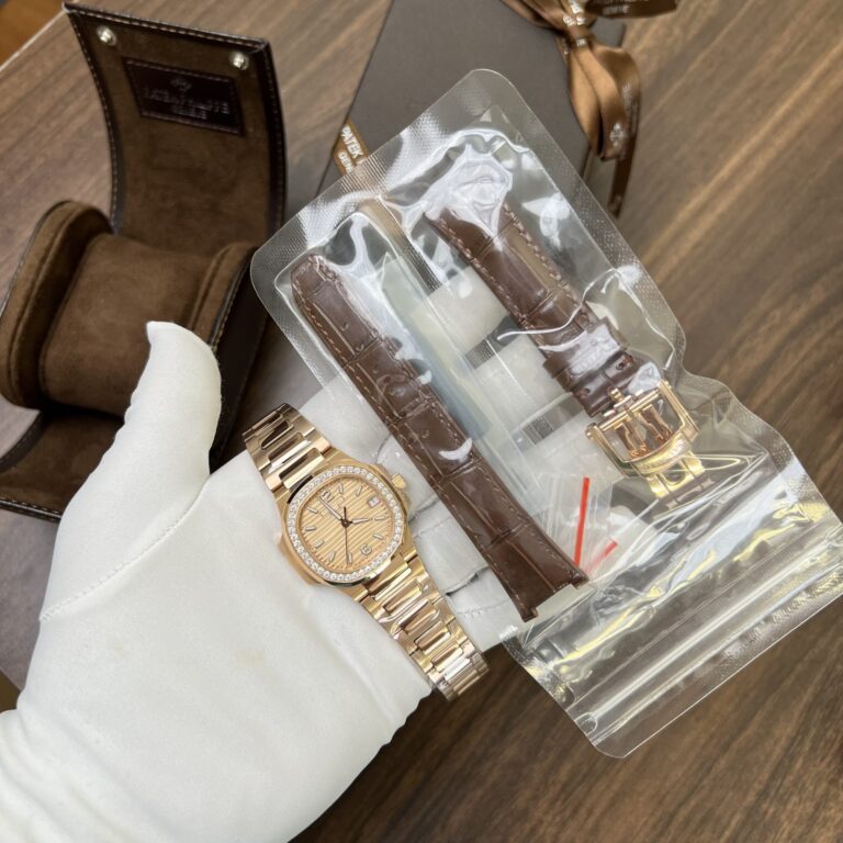 Patek Philippe Nautilus 7010 32mm SS (Super Clone) Yellow Dial on Integrated Stainless Steel Bracelet – Mechanical Automatic