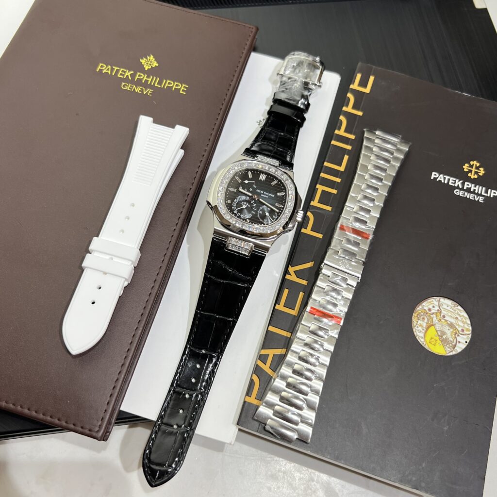 Patek Philippe Nautilus 5724G 40mm SS (Super Clone) Blue Dial with Diamond-Set Bezel on High-Quality Leather Strap