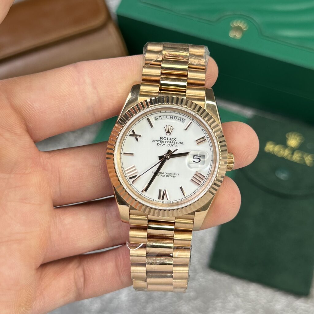 Rolex Day-Date 228235 40mm Rose Gold (V2 GM Factory Super Clone) White Dial on Rose Gold President Bracelet – Automatic
