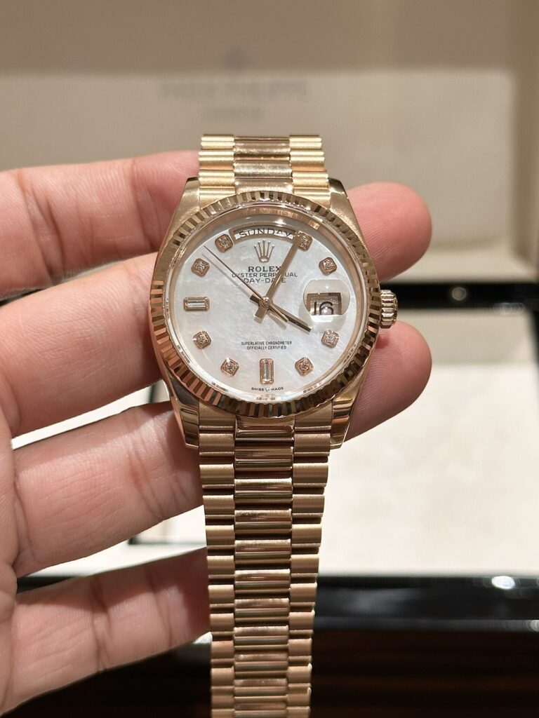 Rolex Day-Date Mother of Pearl 36mm Rose Gold (EW Super Clone) – Automatic with Date Display