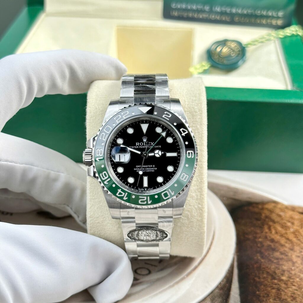 Rolex GMT-Master II 126720VTNR (Super Clone 11) 40mm 904L Stainless Steel Bi-directional Rotating Black Bezel – Calibre 3285 Automatic