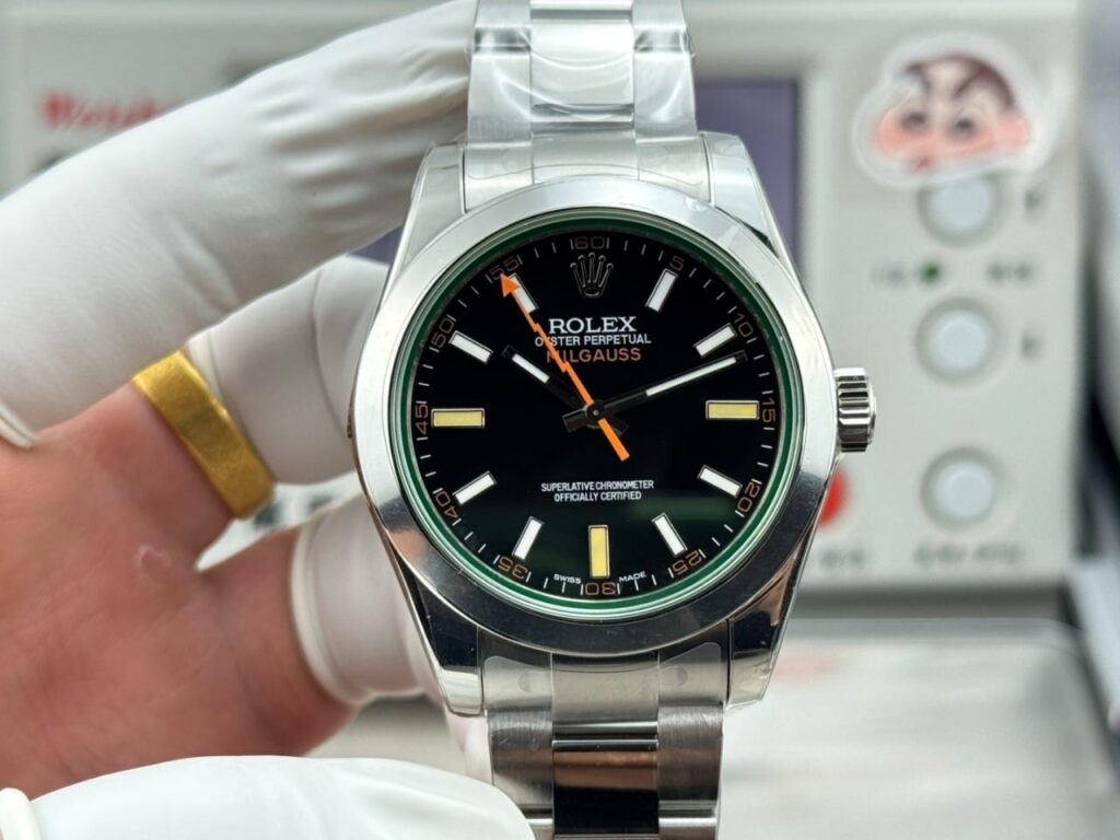 Rolex Milgauss 116400GV (VS Factory Super Clone) 40mm SS Black Dial on Oyster Strap – Calibre 3131