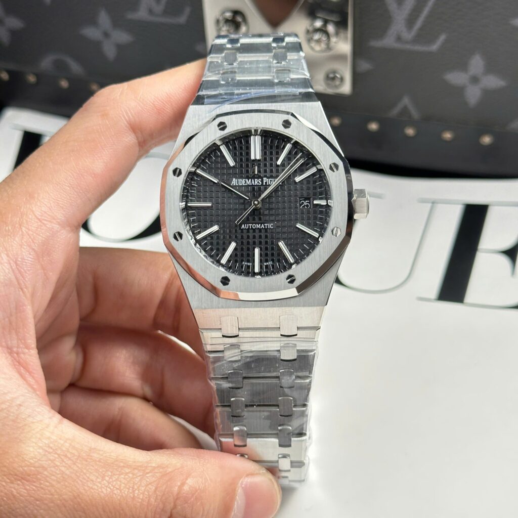 Audemars Piguet Royal Oak 15400ST 41mm SS (APS Factory) Black Dial – Copies Watch