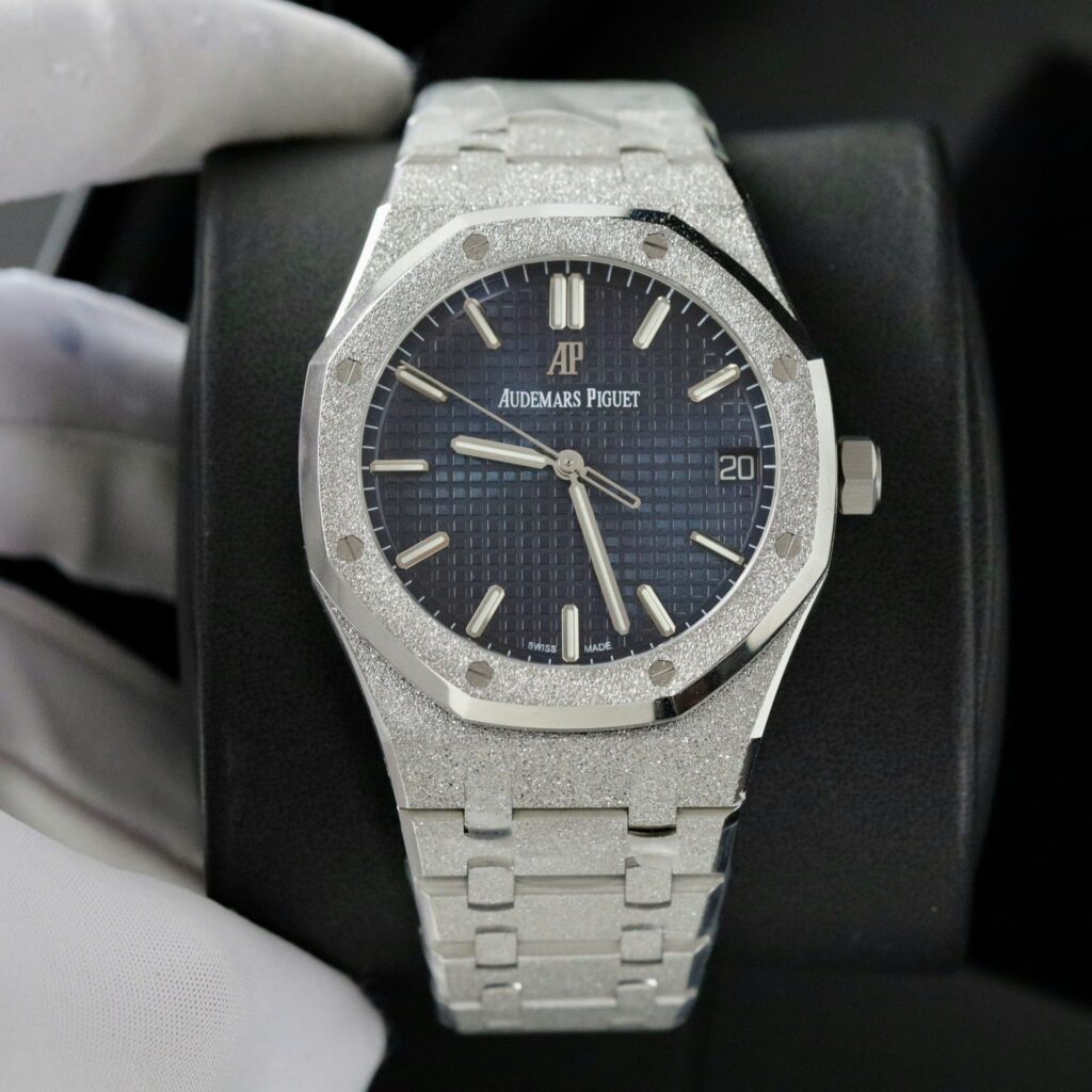 Audemars Piguet Royal Oak 15500ST 41mm Frosted Gold (3KF Super Clone) Blue Dial – Replica Watch