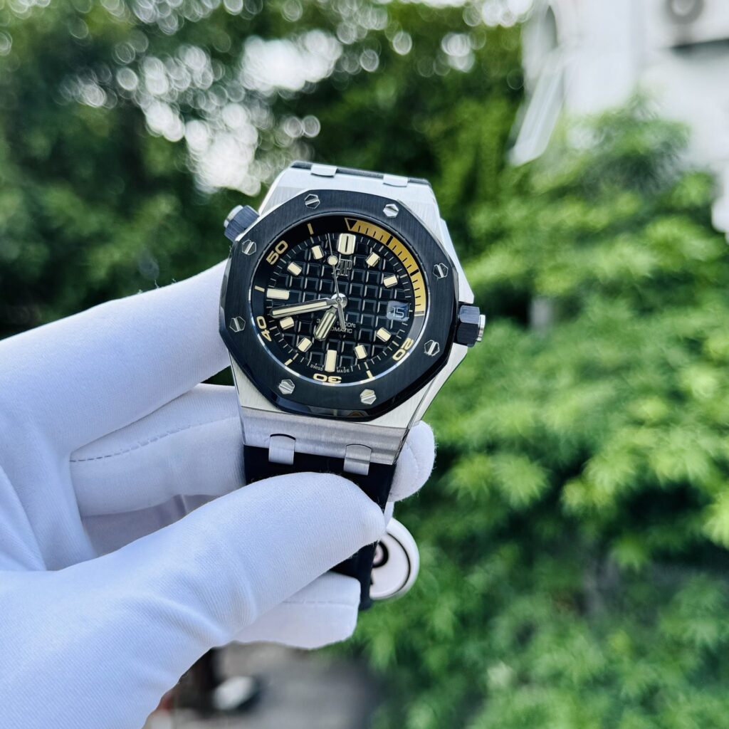 Audemars Piguet Royal Oak 15720ST 42mm SS (IP Factory Super Clone) Black Dial – Automatic with 40 Hours Power Reserve