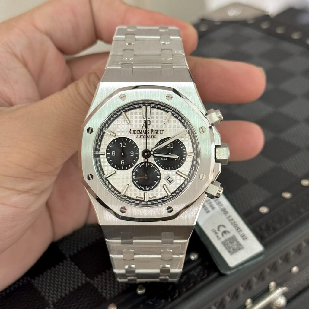 Audemars Piguet Royal Oak 26331ST 41mm SS (Super Clone) White Dial – 1:1 Best Edition