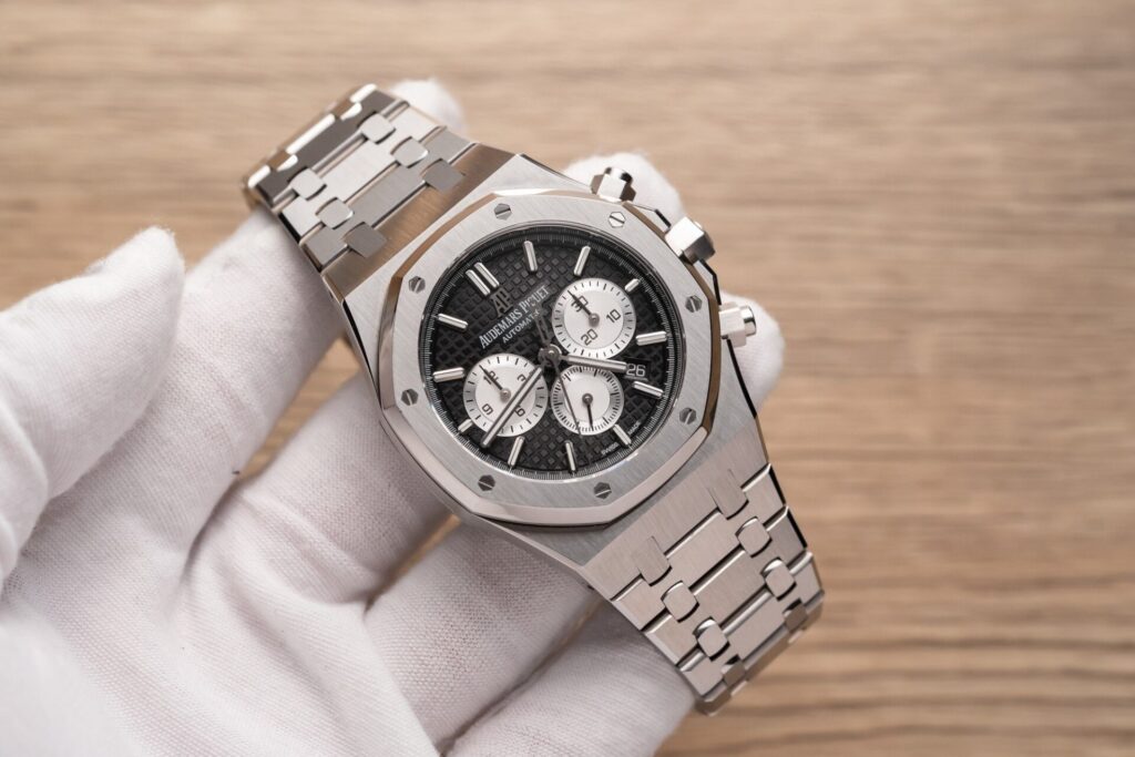 Audemars Piguet Royal Oak 26331ST (Super Clone) Black Dial 41mm