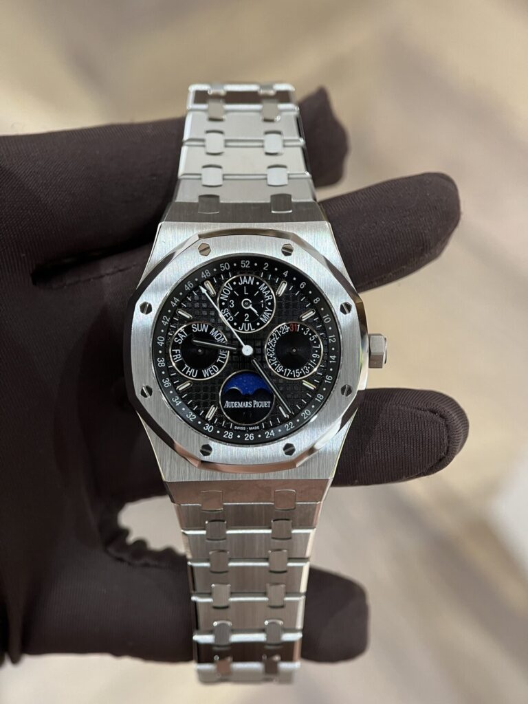 Audemars Piguet Royal Oak 26574ST 41mm SS (Super Clone) Black Dial – 1:1 Best Edition