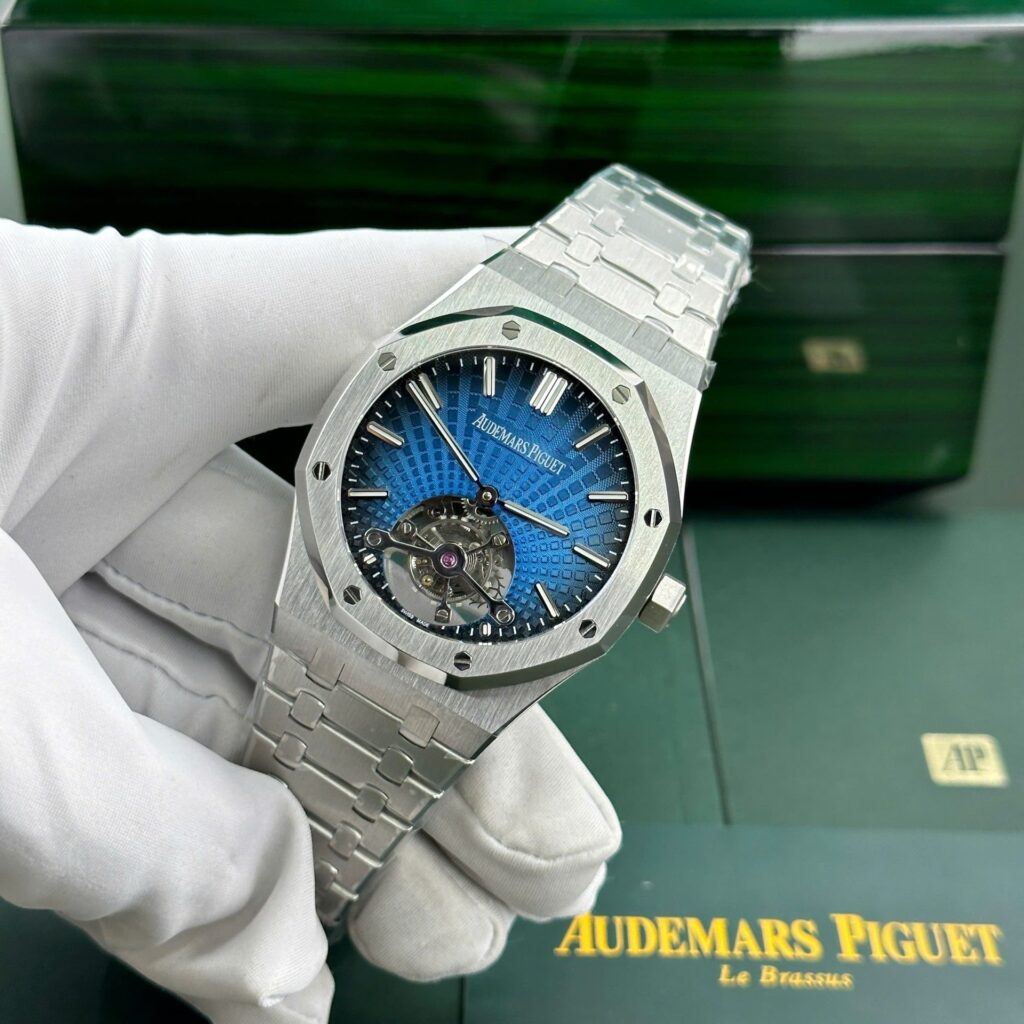 Audemars Piguet Royal Oak Flying Tourbillon 26530 (R8 Factory Super Clone) 41mm