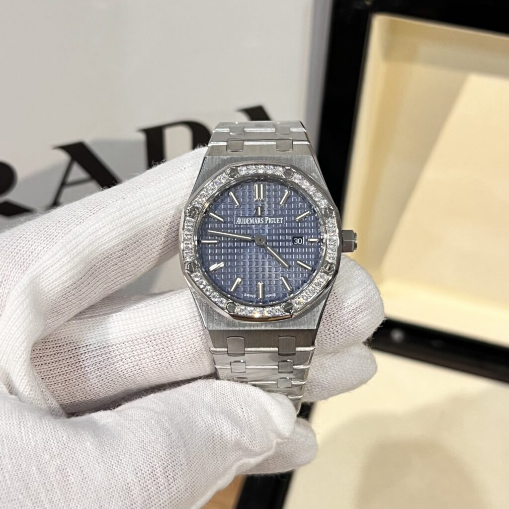 Audemars Piguet Royal Oak 33mm (Super Clone) Diamond Bezel – AP-AUDEMARS-8909
