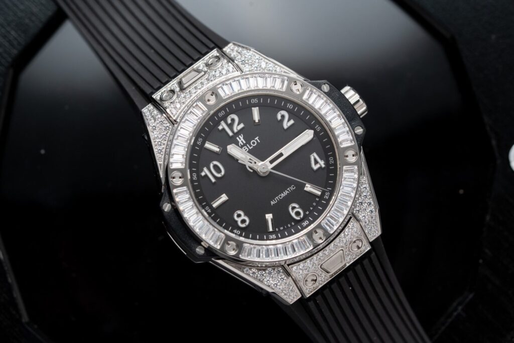 Hublot Big Bang One Click 39mm (Super Clone) Black Dial on Rubber Strap