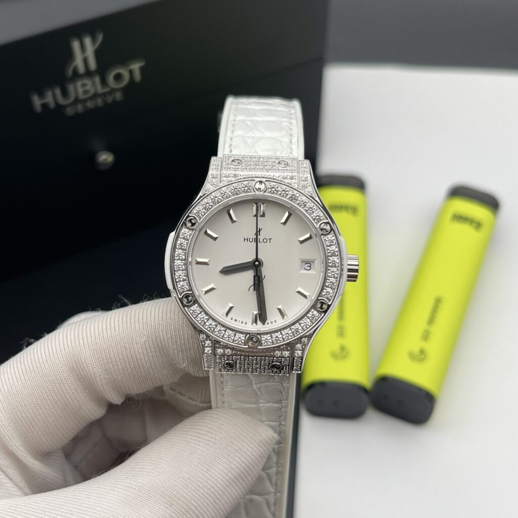 Hublot Classic Fusion 33mm (HB Factory Super Clone) White Dial – Women’s Edition