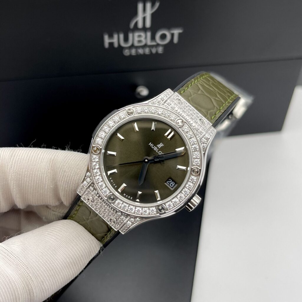 Hublot Classic Fusion 33mm (HB Factory Super Clone) Green Dial – Women’s Replica Watch