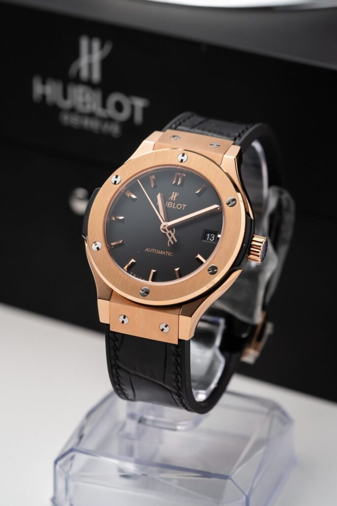 Hublot Classic Fusion King Gold 38mm (JJF Factory Super Clone) Black Dial – Replica Watch
