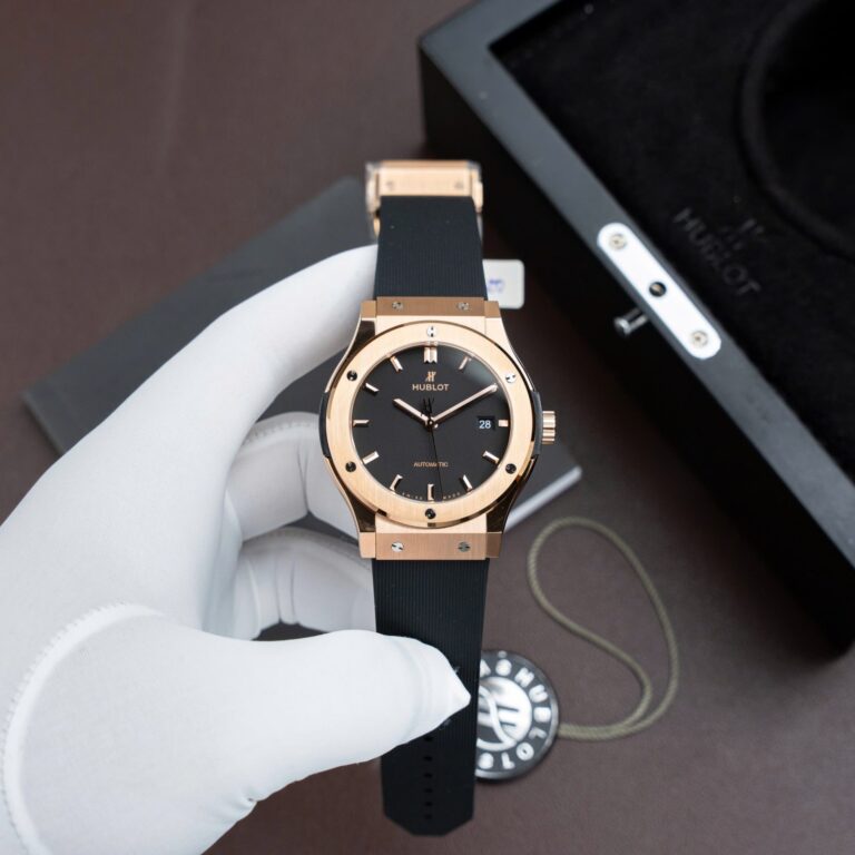 Hublot Classic Fusion King Gold 42mm (Super Clone) Black Dial on Rubber Strap – SW300 Movement
