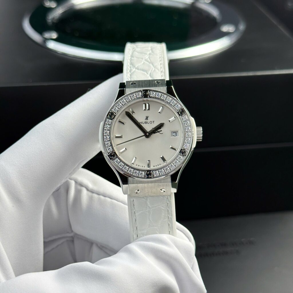 Hublot Classic Fusion 33mm White Women’s (HB Factory Super Clone) – SC-HUBLOTC-12581