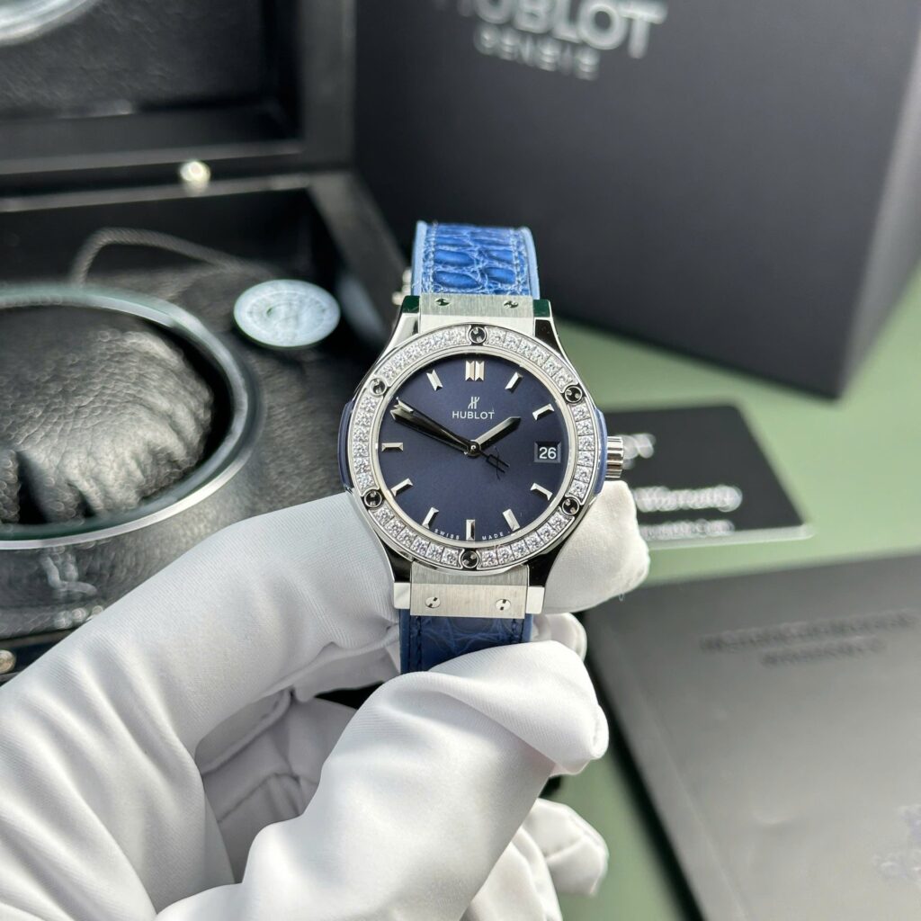 Hublot Classic Fusion 33mm (HB Factory Super Clone) Blue Dial – Women’s Replica Watch