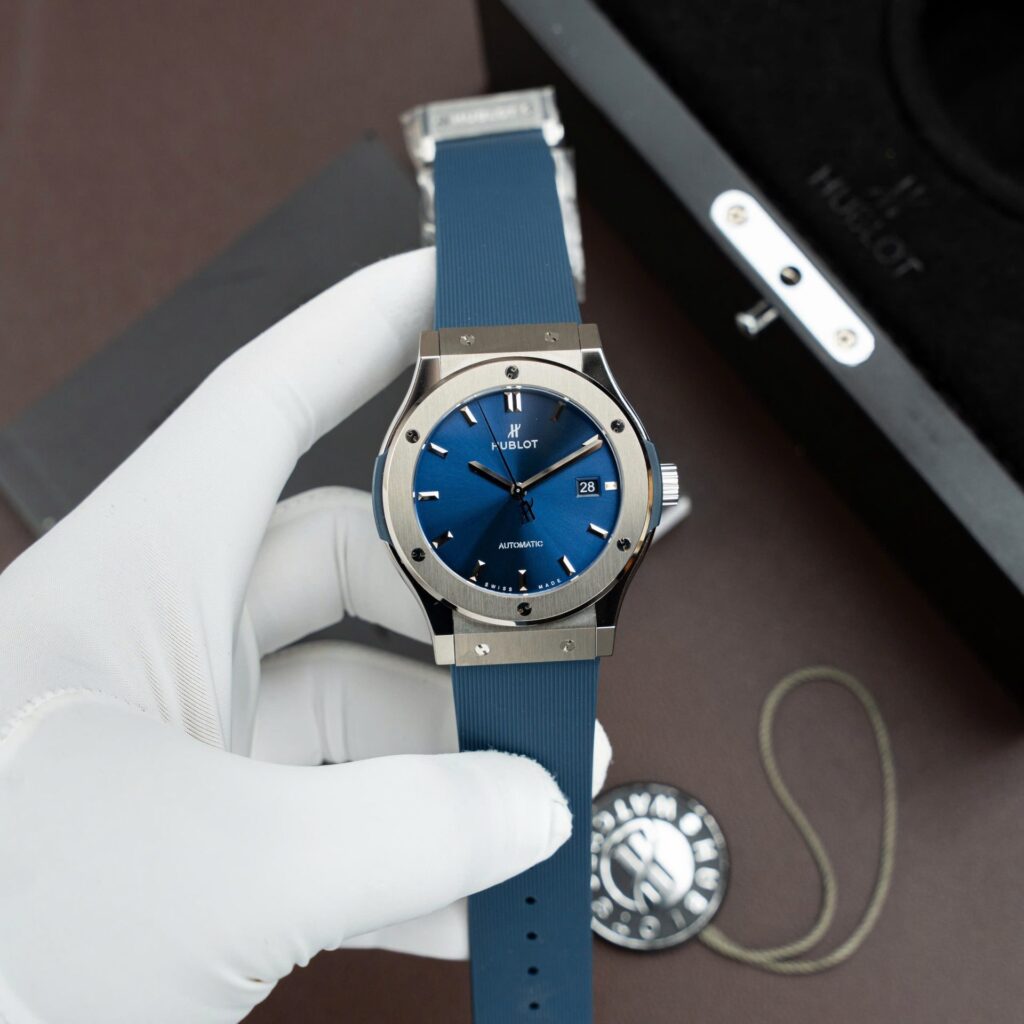 Hublot Classic Fusion Titanium 42mm (Super Clone) Blue Dial on Rubber Strap – SW300 Movement