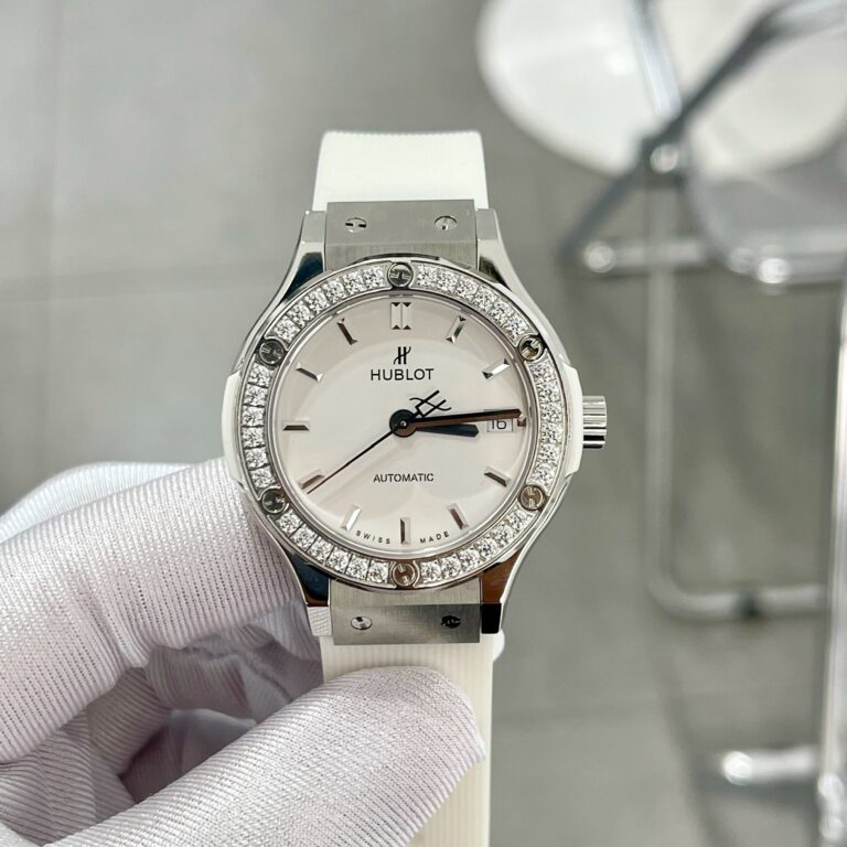 Hublot Classic Fusion 38mm (SC-HUBLOTC-12700) White Rubber Strap – Super Clone