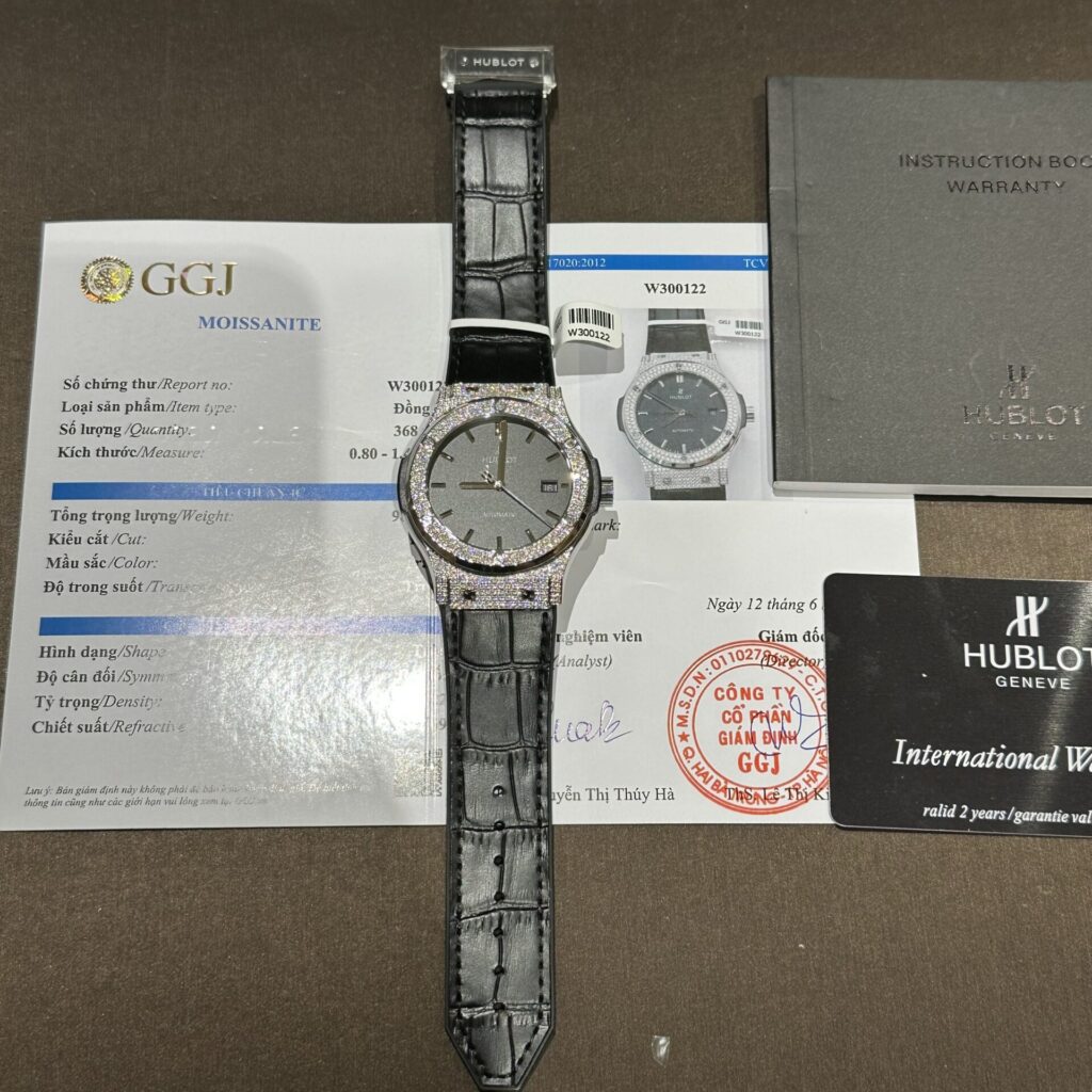 Hublot Full Diamond Moissanite Replica 42mm (Super Clone) Black Dial – SC-8217-12268