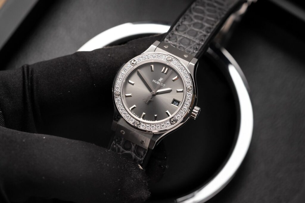 Hublot 33mm (HBF 1:1 Super Clone) Diamond Bezel Gray Dial