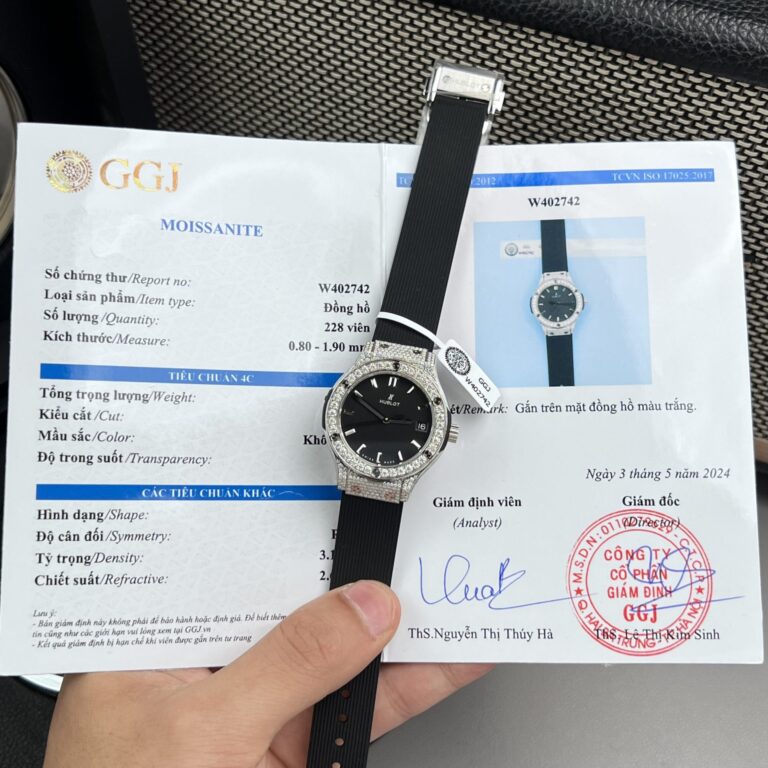 Hublot Classic Fusion 33mm (Super Clone) Black Dial Custom Moissanite Diamonds