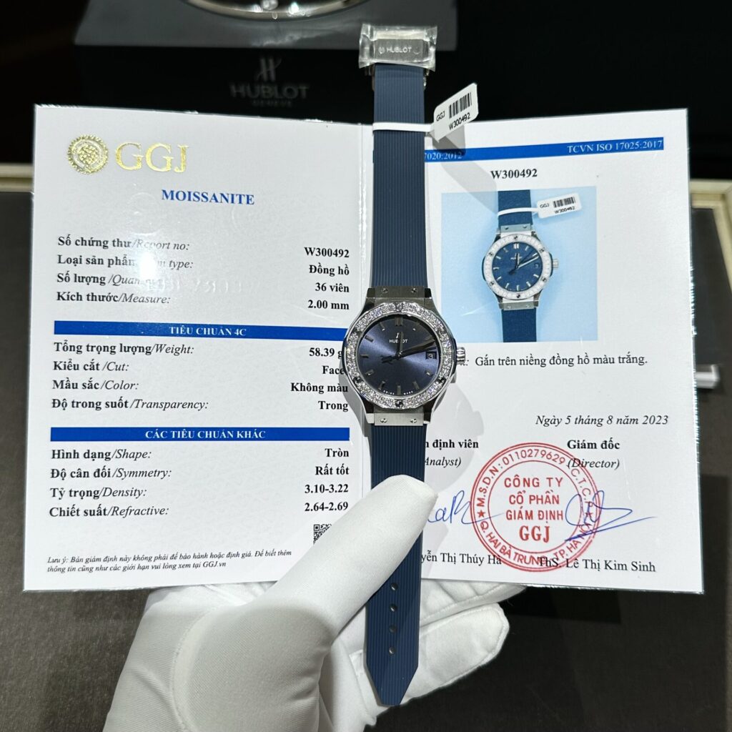Hublot Classic Fusion 33mm (Super Clone) Blue Dial with Moissanite Diamonds – SC-HUBLOTC-13190
