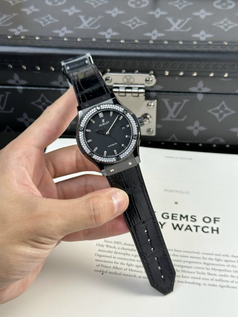 Hublot Classic Fusion 42mm Ceramic (Super Clone) with Stone Swarovski Refined – SC-HUBLOTC-12627