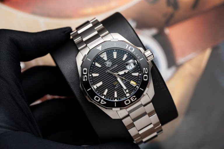 TAG Heuer Aquaracer 43mm SS (Super Clone) Black Motif Raye Dial on Stainless Steel Oyster Bracelet – Automatic 28,800 vph