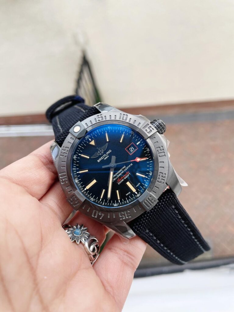 Breitling Avenger Blackbird 44mm DLC (GF 1:1 Best Edition) Titanium Case Black Dial on Black Rubber Strap – A2824 V4 Super Clone