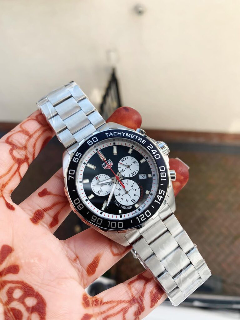 TAG Heuer Formula 1 Series 42mm SS (Super Clone) Black and White Dial on Stainless Steel Bracelet – TAG Heuer Calibre 5 Automatic