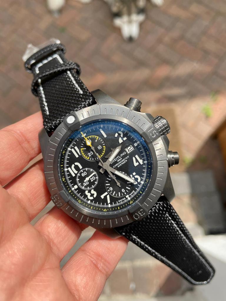 Breitling Avenger Bandit DLC 44mm Black DLC-coated Titanium (GF 1:1 Best Edition) Black Dial on Black Nylon Strap – A7750 Super Clone