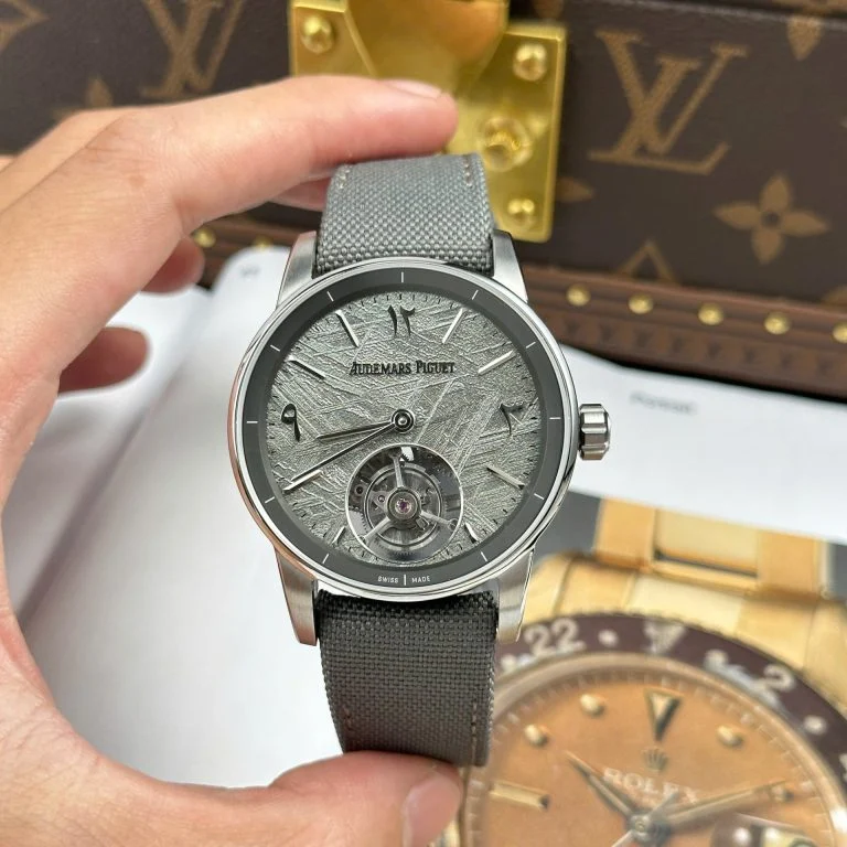 Audemars Piguet Code 11.59 26396 41mm 18K White Gold (Super Clone) Meteorite Dial with Blue Alligator Strap – Calibre 2950 Automatic